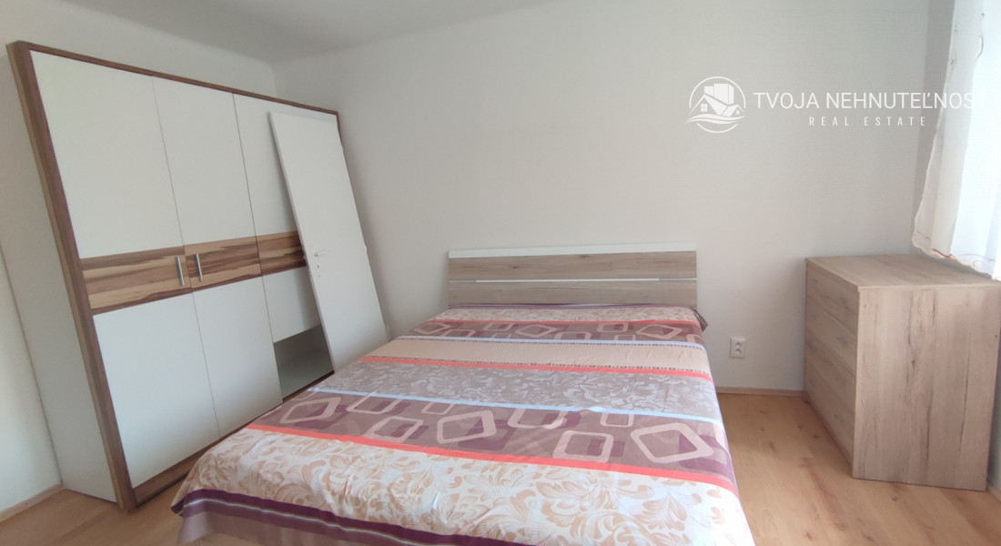 Na predaj tehlový 2 izbový byt s balkónom v blízkosti OC NOVUM, aktuálne prenajatý