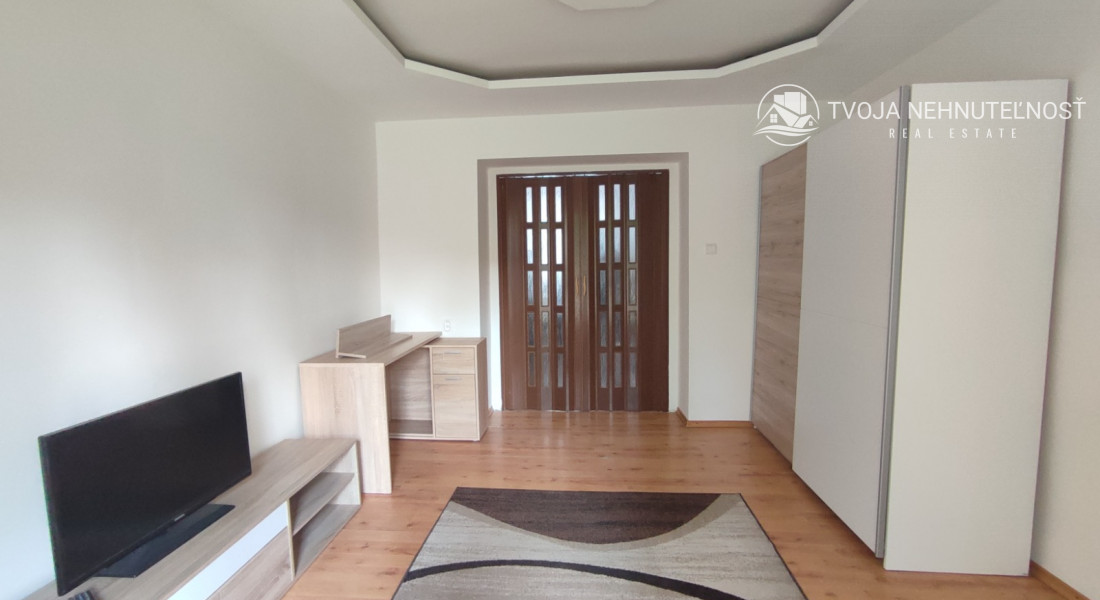 Na predaj tehlový 2 izbový byt s balkónom v blízkosti OC NOVUM, aktuálne prenajatý