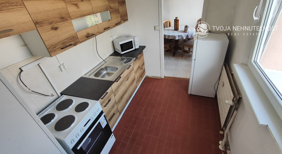 REZERVOVANÝ .... Veľký 4 izbový byt 86 m2, Sabinovská, ihneď k dispozícii