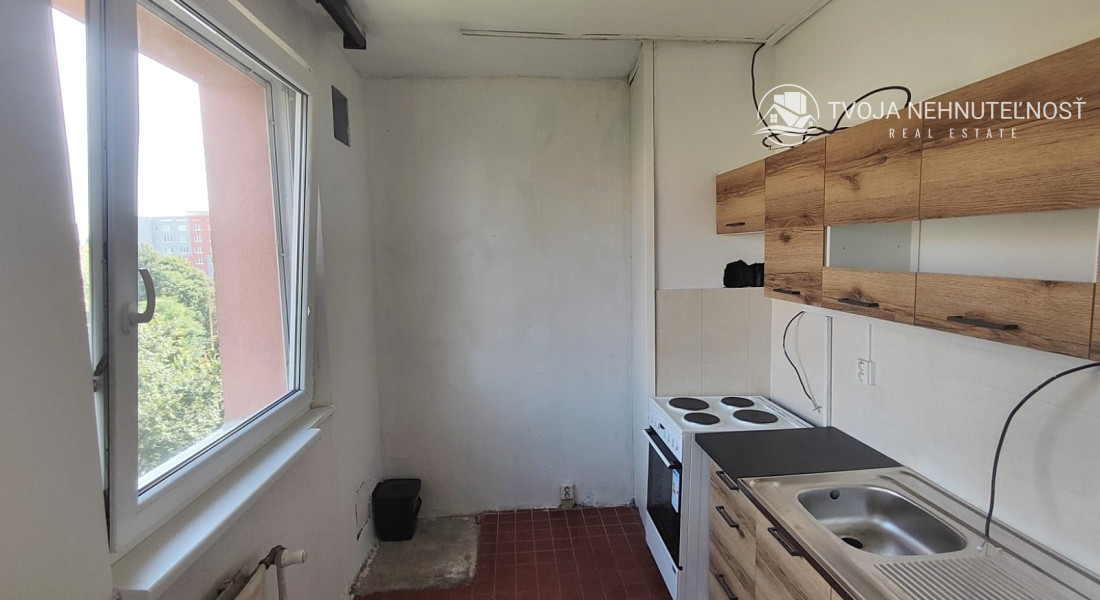 REZERVOVANÝ .... Veľký 4 izbový byt 86 m2, Sabinovská, ihneď k dispozícii