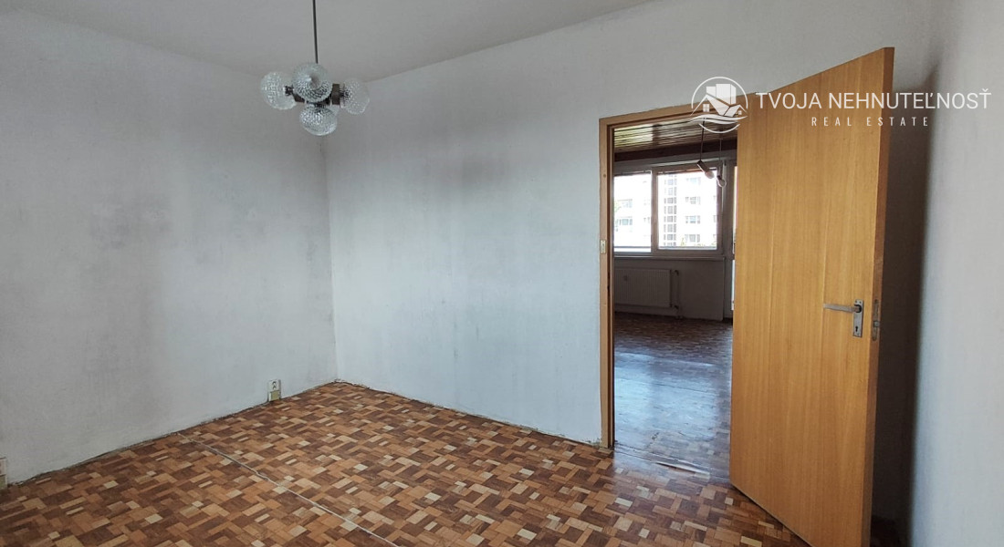 REZERVOVANÝ .... Veľký 4 izbový byt 86 m2, Sabinovská, ihneď k dispozícii