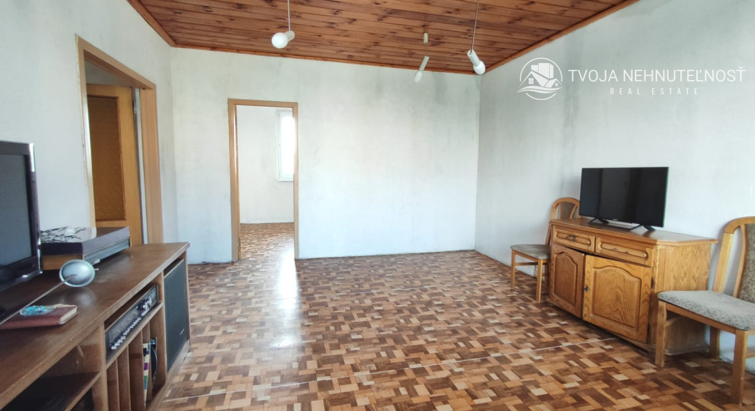 REZERVOVANÝ .... Veľký 4 izbový byt 86 m2, Sabinovská, ihneď k dispozícii