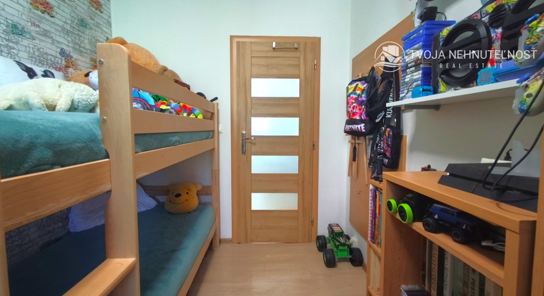 Dizajnovo prepracovaný lukratívny 4 izbový byt Sídlisko 3, klíma, loggia s tieniacimi fóliami