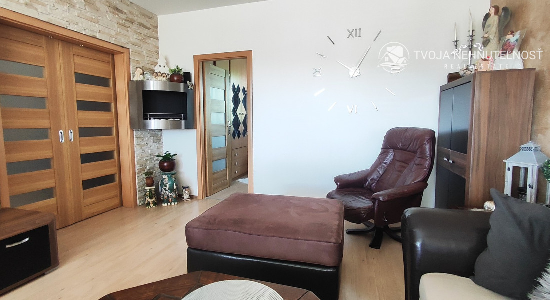 Dizajnovo prepracovaný lukratívny 4 izbový byt Sídlisko 3, klíma, loggia s tieniacimi fóliami