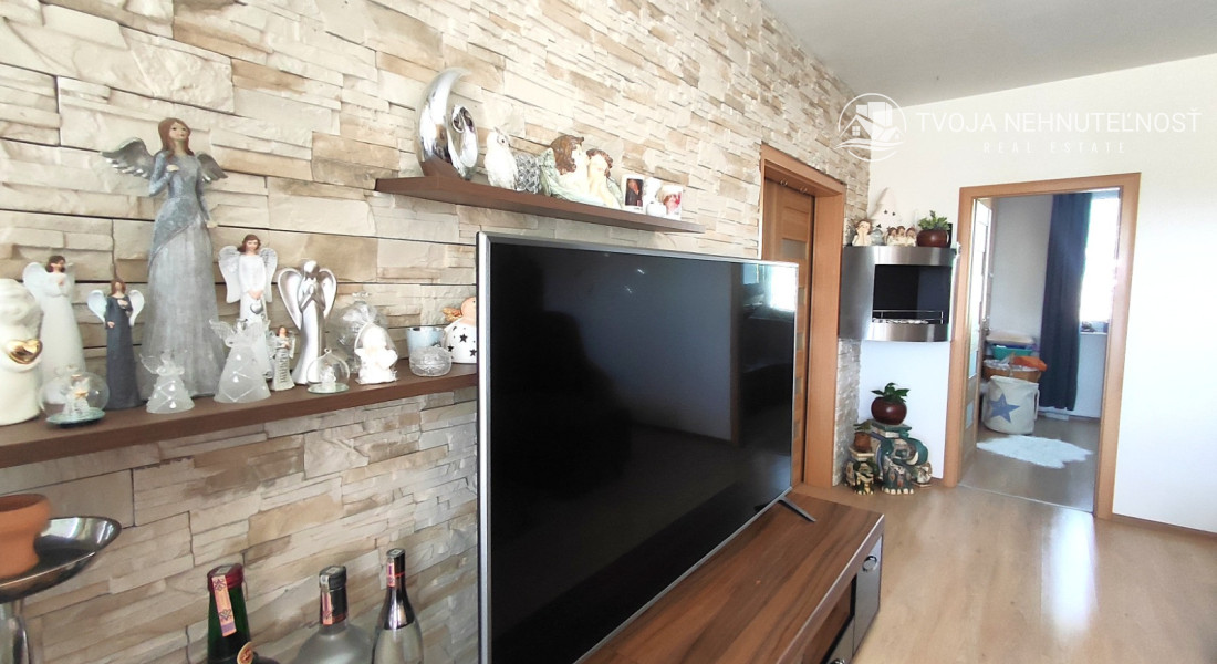 Dizajnovo prepracovaný lukratívny 4 izbový byt Sídlisko 3, klíma, loggia s tieniacimi fóliami