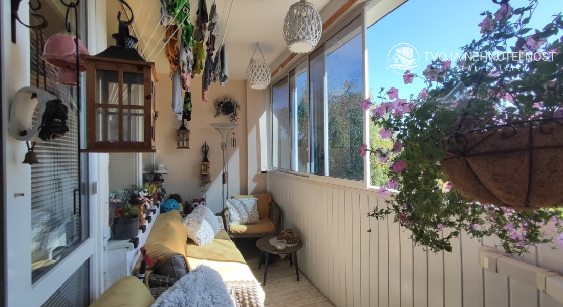 Dizajnovo prepracovaný lukratívny 4 izbový byt Sídlisko 3, klíma, loggia s tieniacimi fóliami