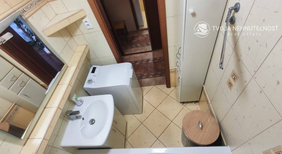 REZERVOVANÝ ... 3 izbový byt so skvelým výhľadom Tomášikova ulica, zrekonštruovaný, s klimatizáciou