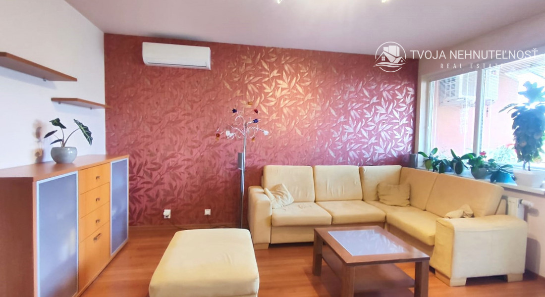 REZERVOVANÝ ... 3 izbový byt so skvelým výhľadom Tomášikova ulica, zrekonštruovaný, s klimatizáciou