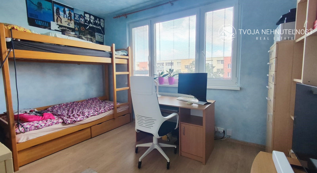 REZERVOVANÝ ... 3 izbový byt so skvelým výhľadom Tomášikova ulica, zrekonštruovaný, s klimatizáciou