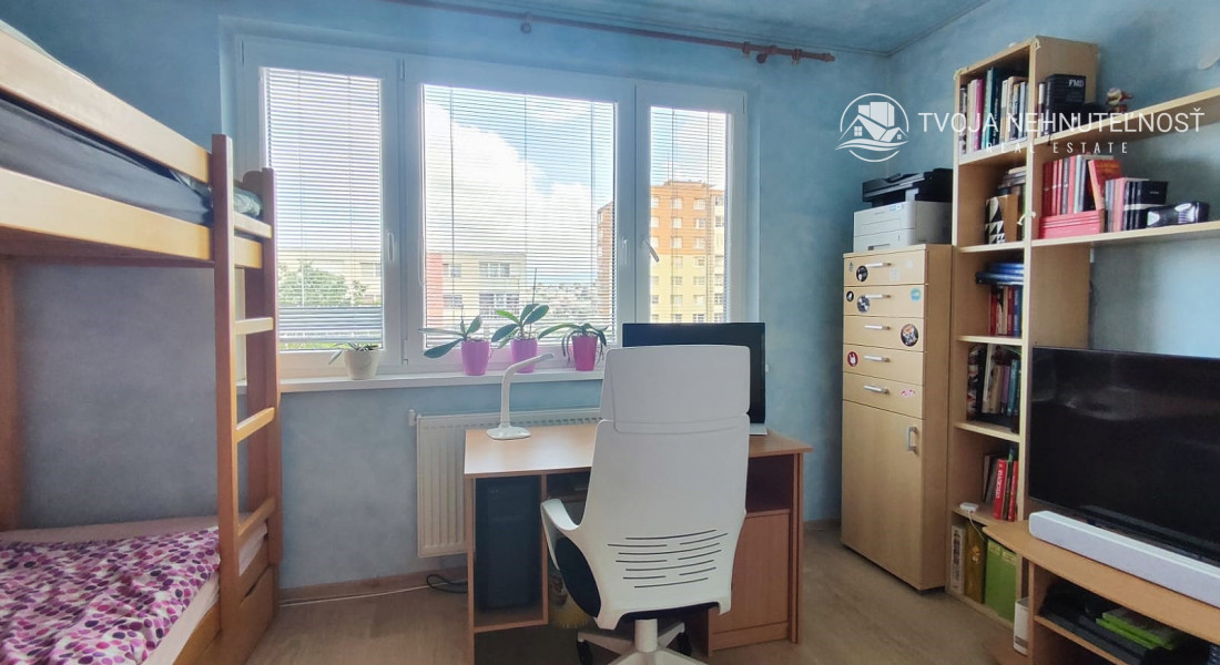 REZERVOVANÝ ... 3 izbový byt so skvelým výhľadom Tomášikova ulica, zrekonštruovaný, s klimatizáciou