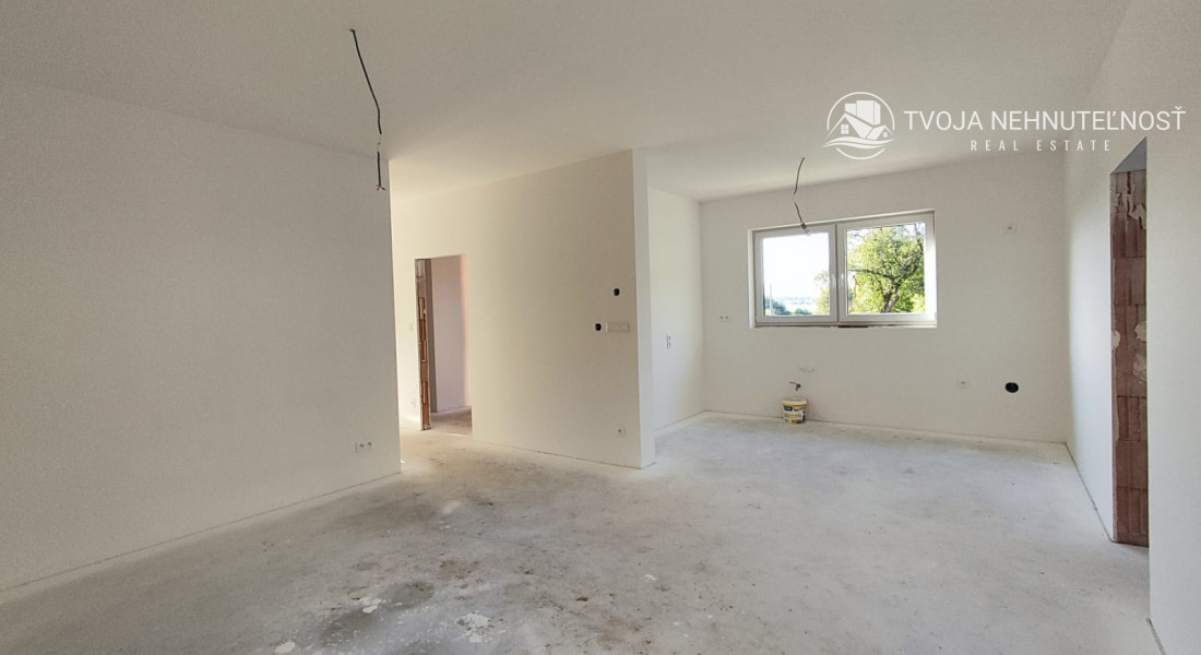 Bývajte do 2 mesiacov - zdravý tehlový 4 izbový dom Medzany, pozemok 589 m2