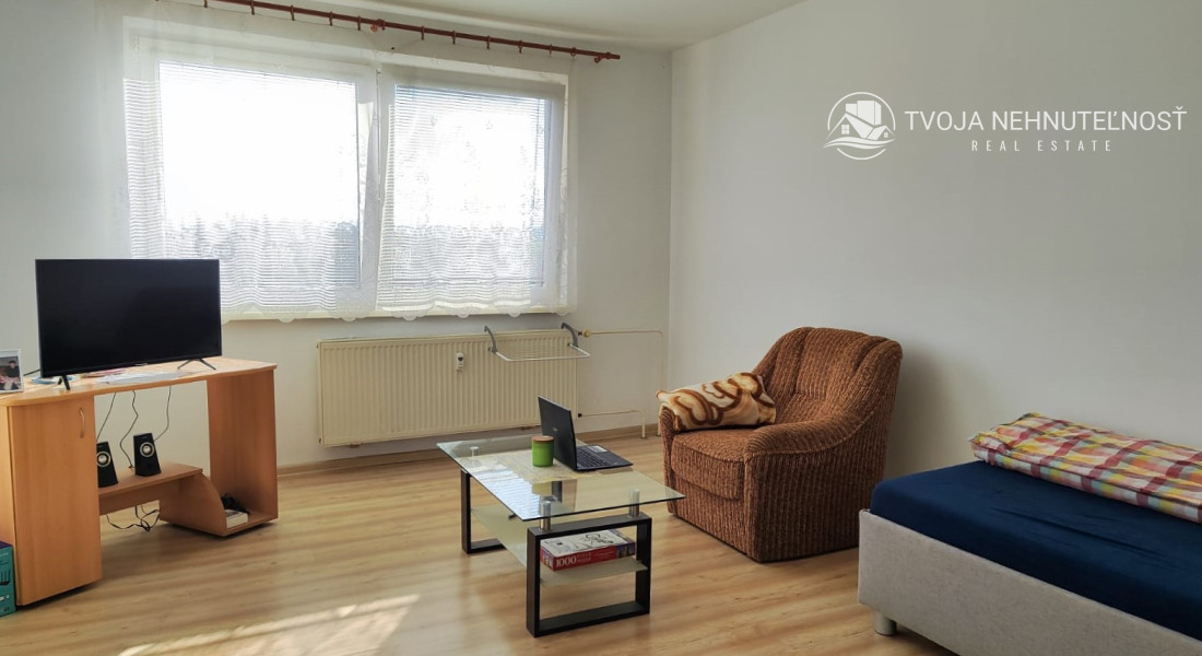 1 izbový byt s krásnym výhľadom Švábska, 42 m2, po rekonštrukcii, 8.poschodie