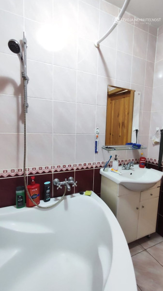 1 izbový byt s krásnym výhľadom Švábska, 42 m2, po rekonštrukcii, 8.poschodie