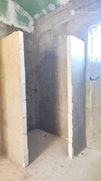 5 izbový rodinný holodom na veľkorysom pozemku 1050 m2 v obci Podhorany