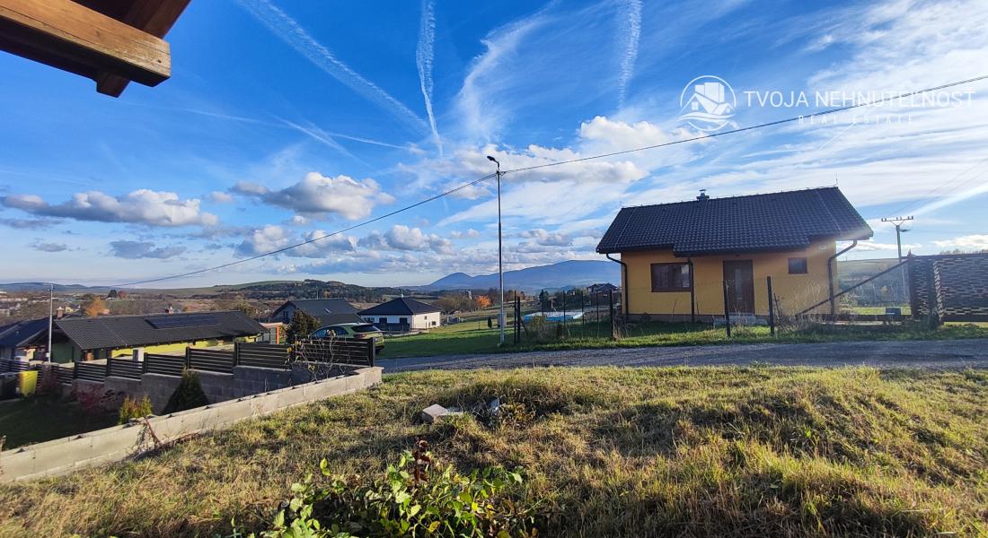 5 izbový rodinný holodom na veľkorysom pozemku 1050 m2 v obci Podhorany