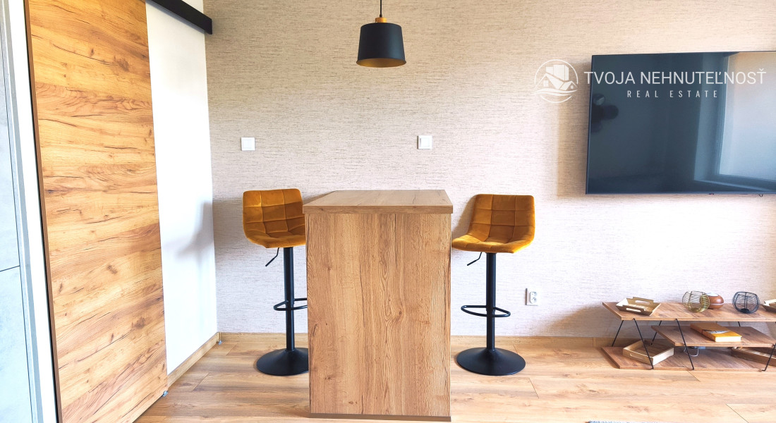 Na predaj supermoderný 2 izbový byt s dvomi loggiami v centre mesta pri OC NOVUM, Kúpeľná