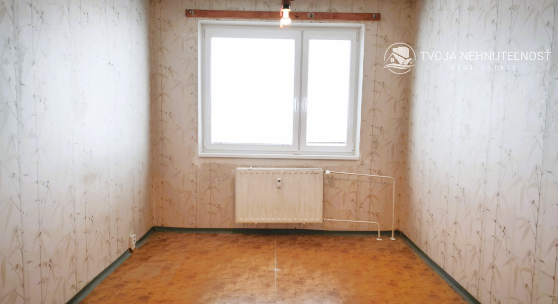 Na predaj vyprataný 2 izbový byt 50 m2, v pôvodnom stave v skvelej lokalite KVP, Jasuschova ulica