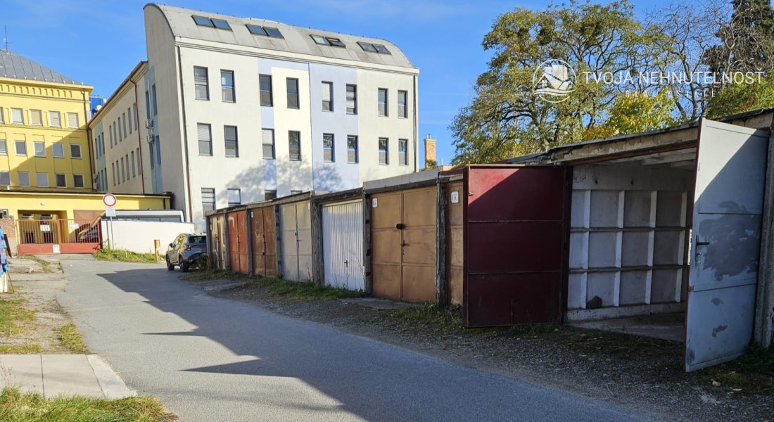 Perfektná garáž pri Sociálnej poisťovni v centre Prešova s montážnou jamou