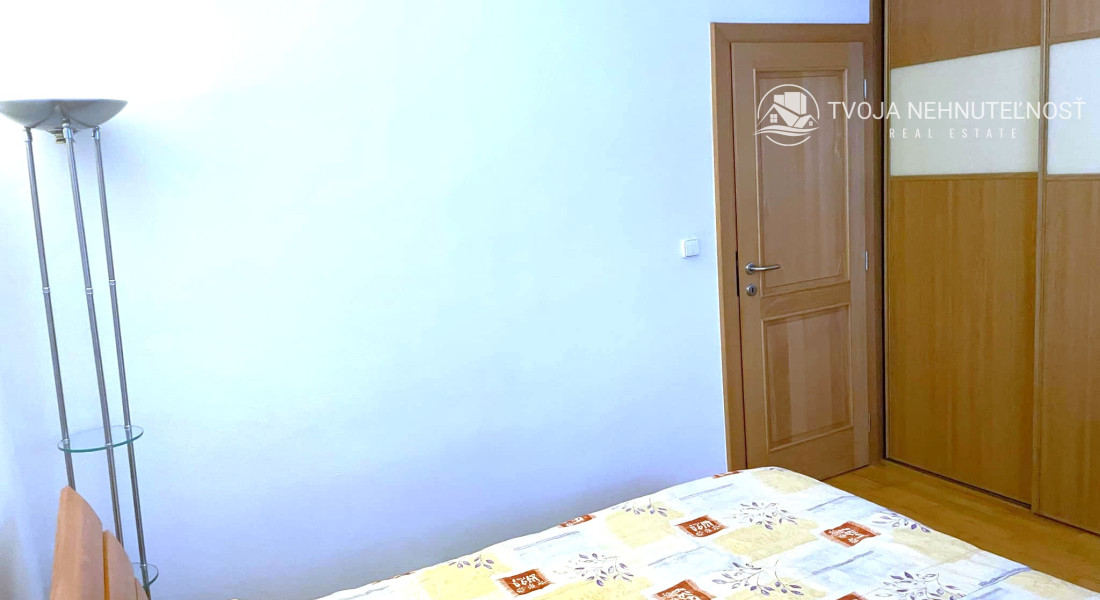 Rezervovaný...3 izbový kompletne zariadený byt, predajom k dispozícii, plne vybavený s loggiou Tomášikova