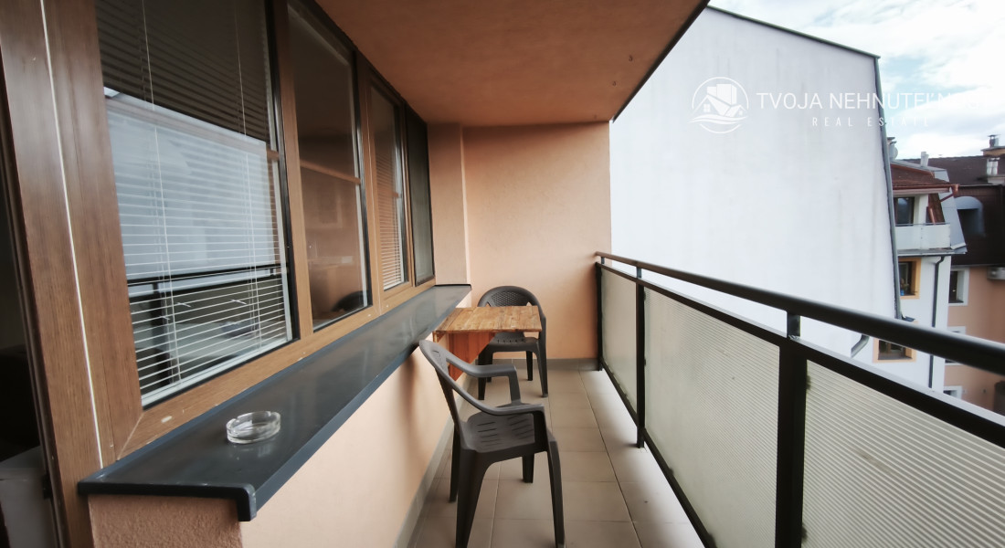 Ihneď voľný 3 izbový priestranný byt s veľkým balkónom, Veselá ulica, zariadený