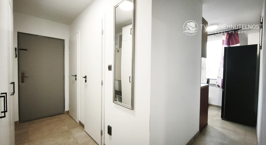 Voľný ihneď ... prenájom zrekonštruovaný 2 izbový byt s loggiou Československej armády, zariadený