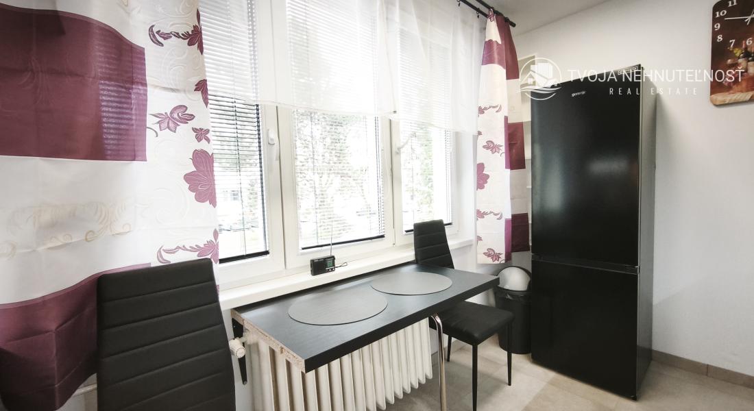 Voľný ihneď ... prenájom zrekonštruovaný 2 izbový byt s loggiou Československej armády, zariadený