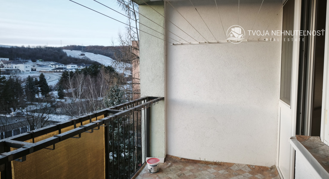 Na predaj lukratívny 4 izbový byt s nadrozmernou loggiou, Mirka Nešpora pri MŠ, pôvodný stav