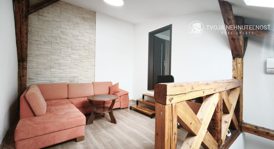 Atypický viacúrovňový mezonet v centre mesta pre 4-6 ľudí, Slovenská ulica, s parkovaním