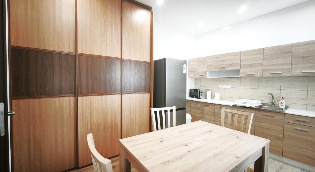 Atypický viacúrovňový mezonet v centre mesta pre 4-6 ľudí, Slovenská ulica, s parkovaním