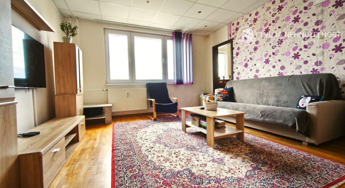 Priestranný 2,5 - izbový byt s potenciálom a krásnym výhľadom na Solivar