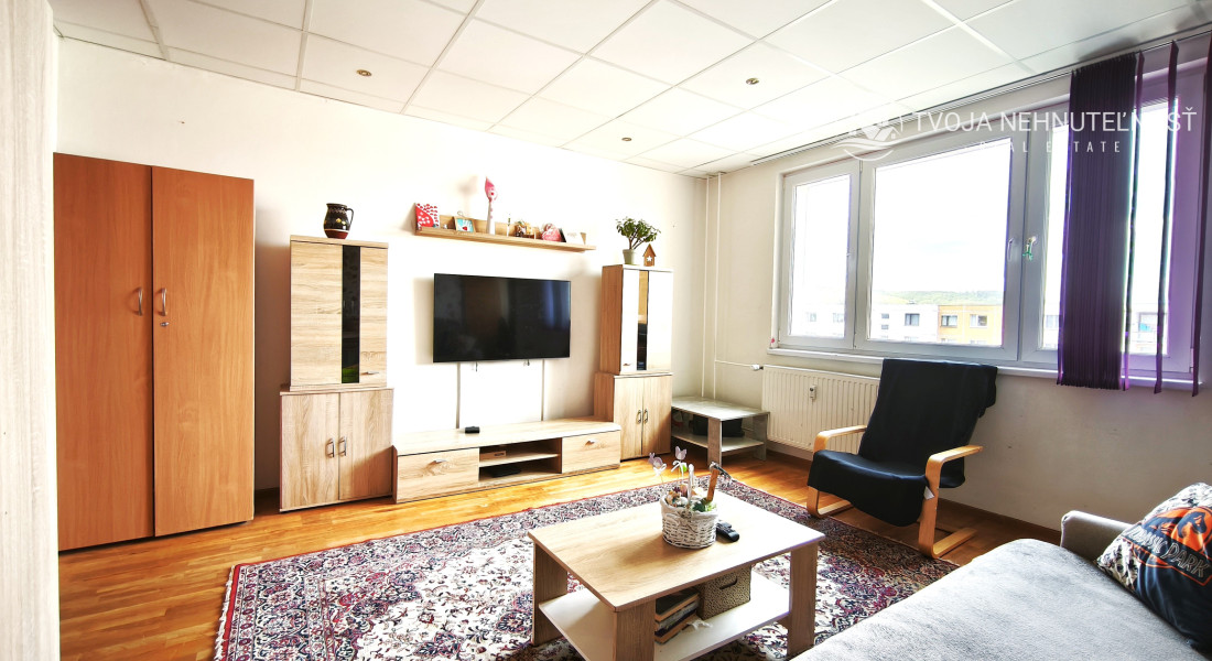 Priestranný 2,5 - izbový byt s potenciálom a krásnym výhľadom na Solivar