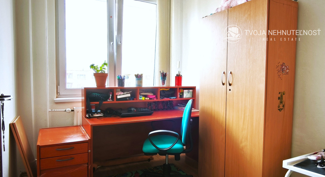 Priestranný 2,5 - izbový byt s potenciálom a krásnym výhľadom na Solivar