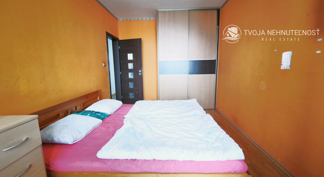 Priestranný 2,5 - izbový byt s potenciálom a krásnym výhľadom na Solivar