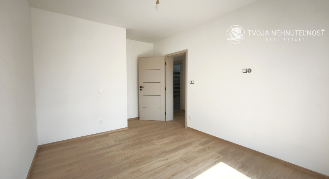 Posledný 4 izbový dom vo vyhotovení  ŠTANDARD s pozemkom 501 m2 FINTICE-GRIBĽOVEC
