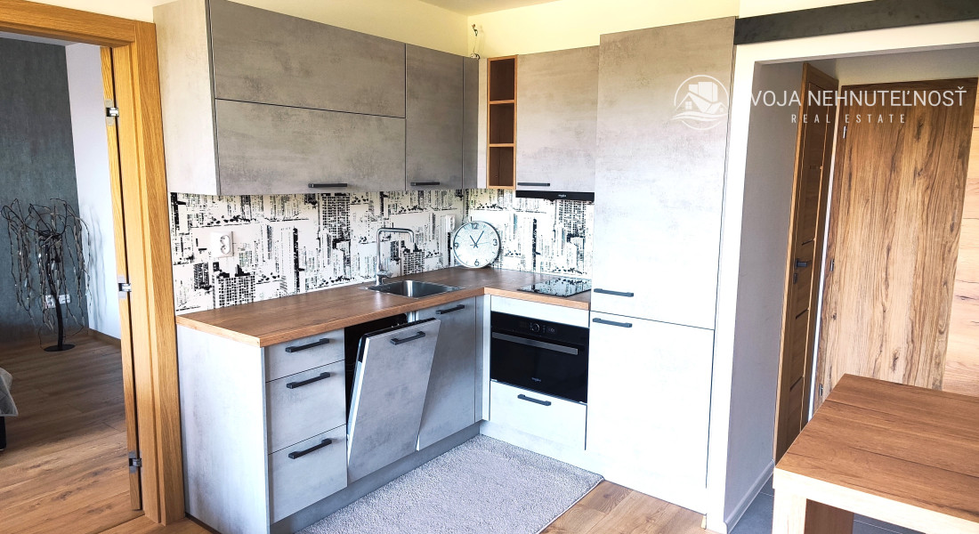 Na prenájom supermoderný 2 izbový byt s dvomi loggiami v centre mesta pri OC NOVUM, Kúpeľná