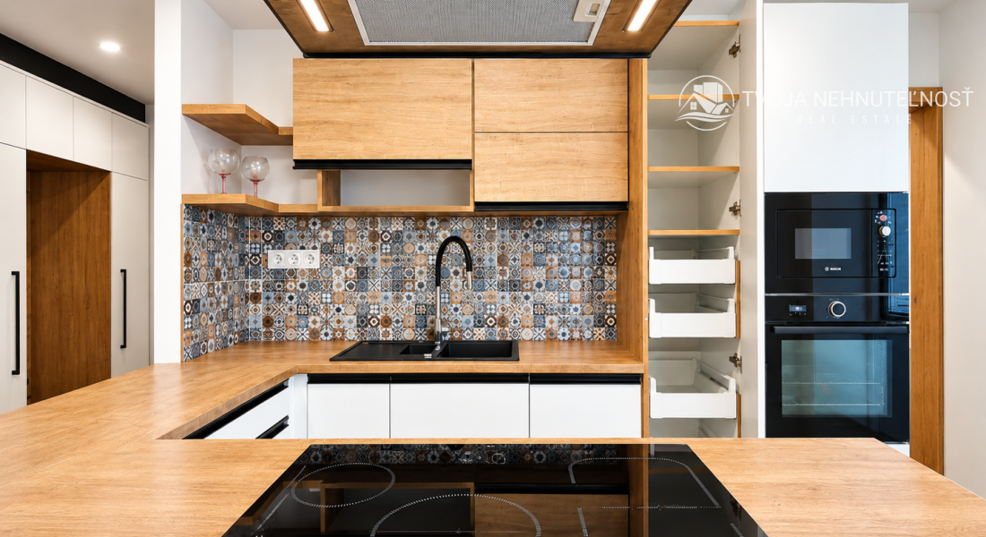 Reprezentatívny 3-izbový byt 90 m² + 12 m² balkón + GARÁŽ | Sídlisko III