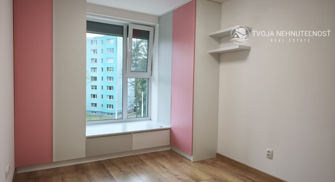 Reprezentatívny 3-izbový byt 90 m² + 12 m² balkón + GARÁŽ | Sídlisko III