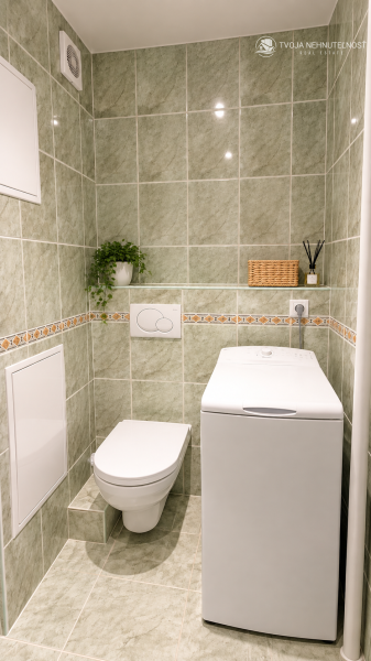 PRENÁJOM | 2-izbový byt so zasklenou loggiou v centre Prešova – 49 m²