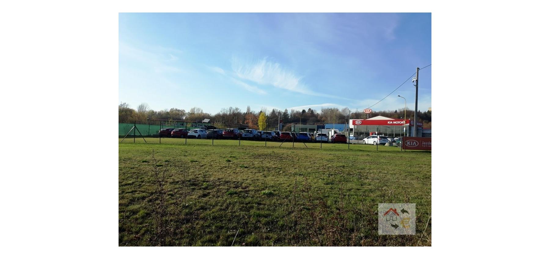 Prenájom pozemku 1400 m2, Pod Táborom, medzi autobazárom KIA a riekou Sekčov