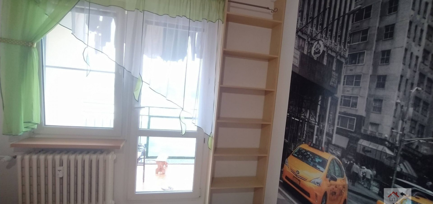 PRENAJATÝ DO 1.8.2025...Krásny 3 izbový byt kompletne zrekonštruovaný a zariadený byt pri OC MAX, Vihorlatská ulica