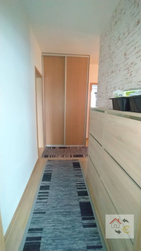 PRENAJATÝ DO 1.8.2025...Krásny 3 izbový byt kompletne zrekonštruovaný a zariadený byt pri OC MAX, Vihorlatská ulica