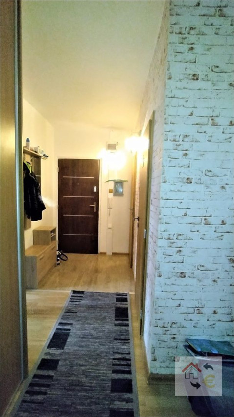 PRENAJATÝ DO 1.8.2025...Krásny 3 izbový byt kompletne zrekonštruovaný a zariadený byt pri OC MAX, Vihorlatská ulica