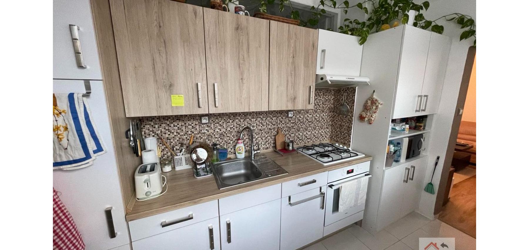 Prenajatý do 30.06.2026...2 izbový s loggiou byt Marka Čulena, kompletná rekonštrukcia, zariadený