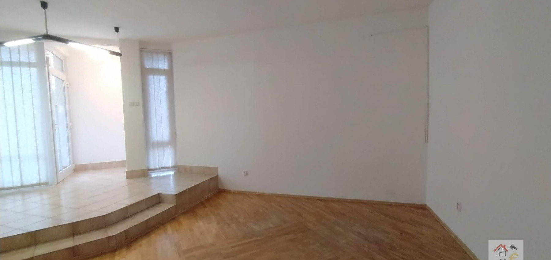 Prenájom obchodných priestorov 42 m2 Šafárikova ulica