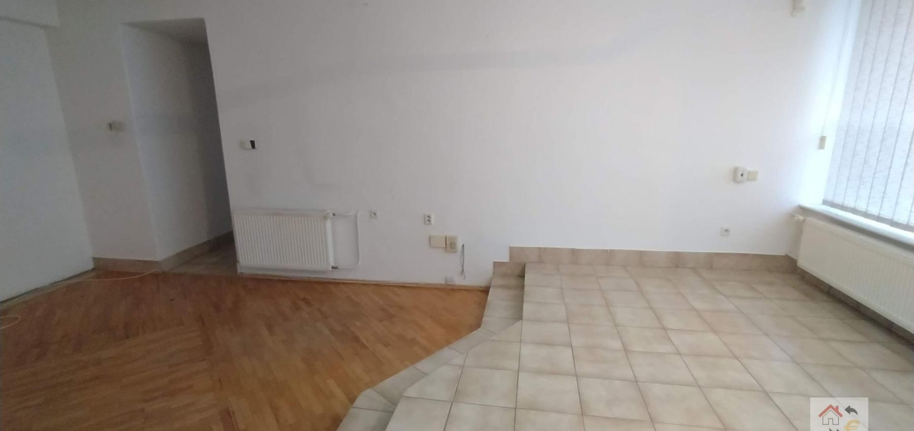 Prenájom obchodných priestorov 42 m2 Šafárikova ulica