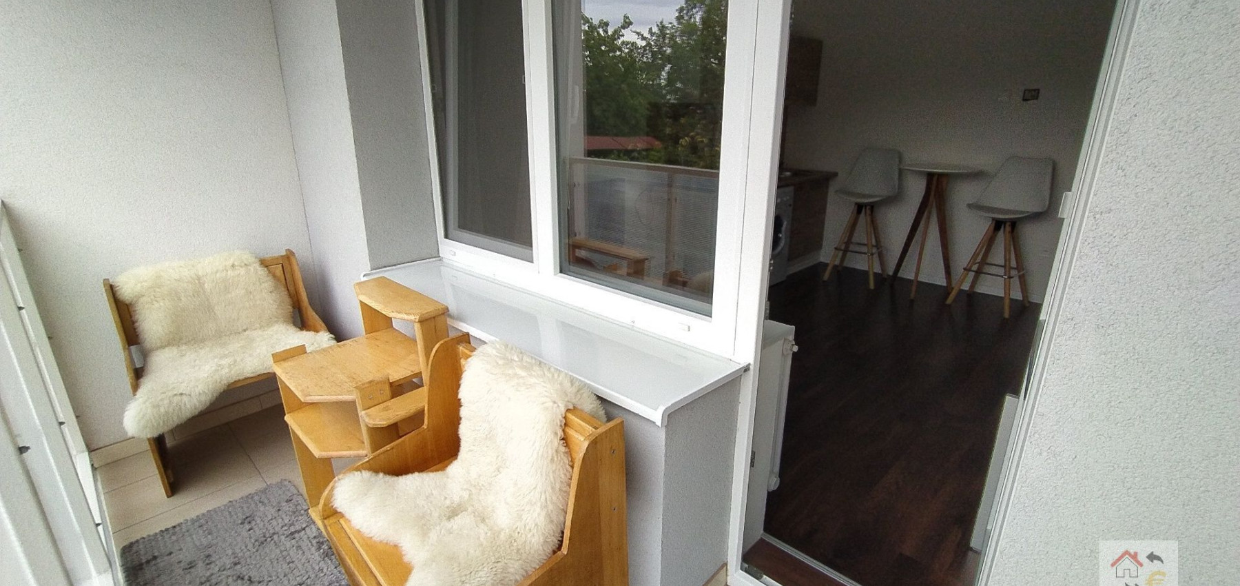 Prenajatá do 1.9.2024....garsónka s loggiou 24 m2 komplet rekonštrukcia, plne zariadená