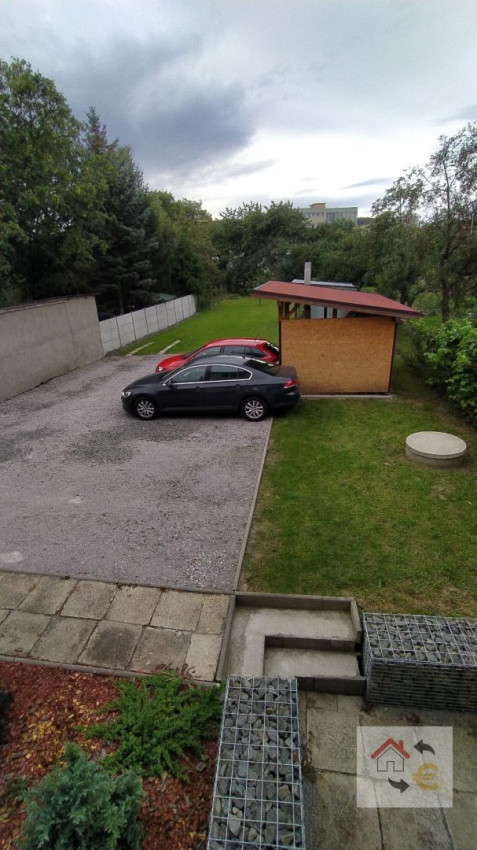 Prenajatá do 1.9.2024....garsónka s loggiou 24 m2 komplet rekonštrukcia, plne zariadená