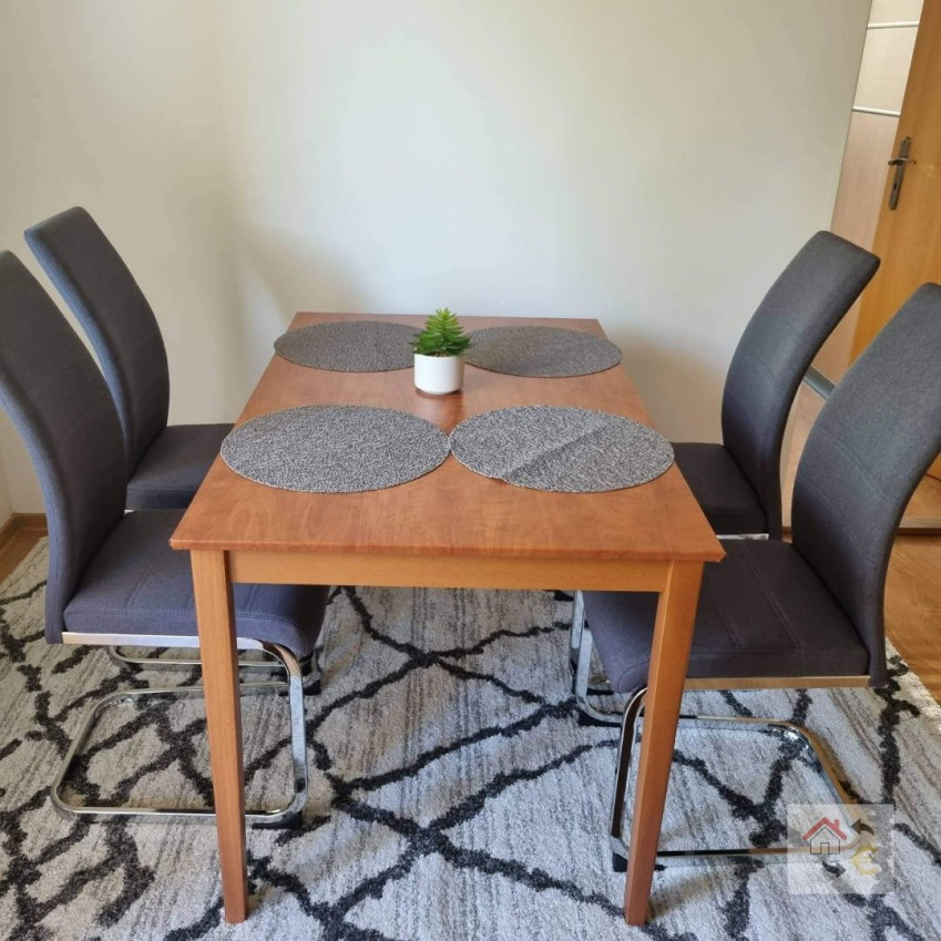 Prenajatý do 1.2.2026...Prenájom 2 izbového bytu Prostějovská 3, zrekonštruovaný a zariadený