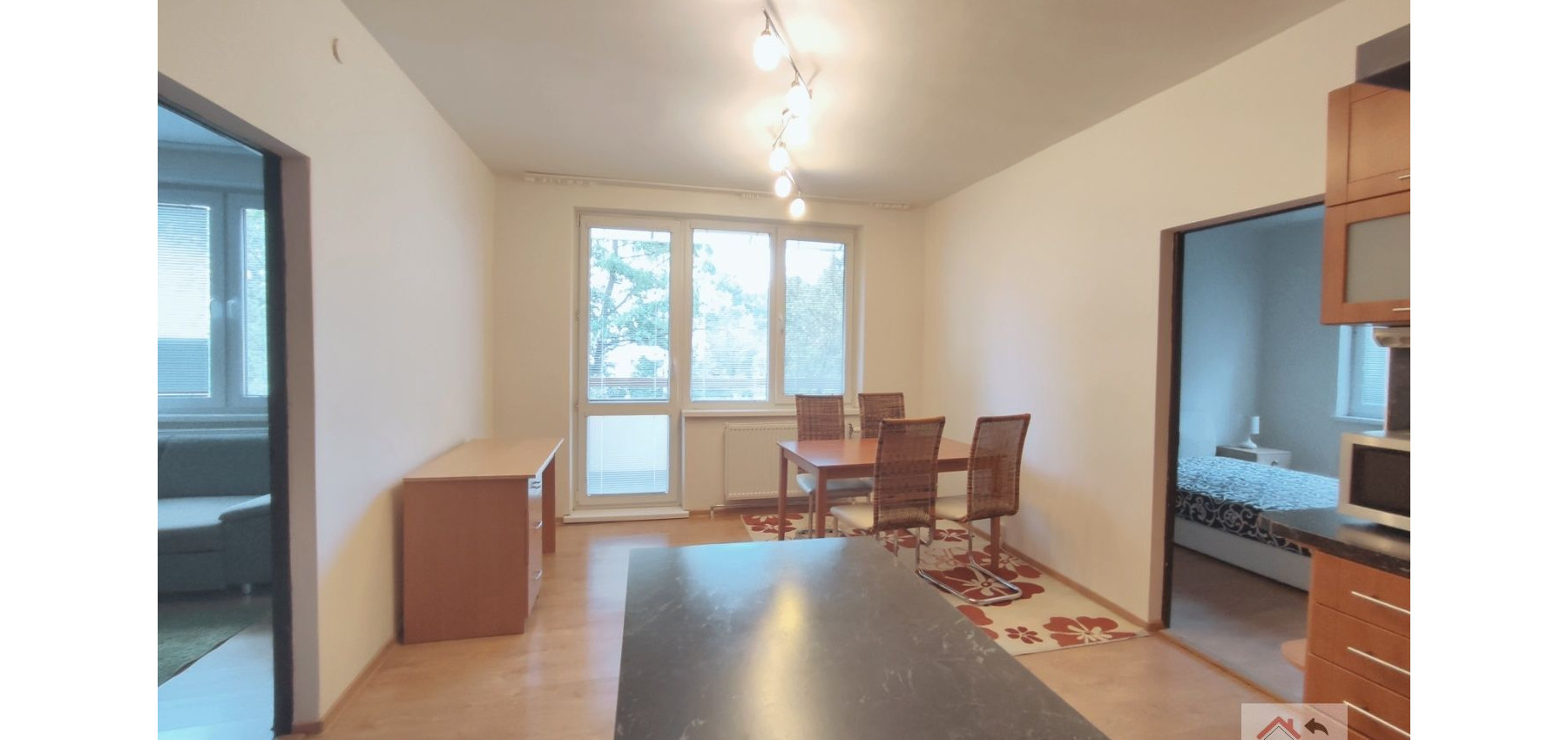 Prenajatý do 1.2.2026...Prenájom 2 izbového bytu Prostějovská 3, zrekonštruovaný a zariadený