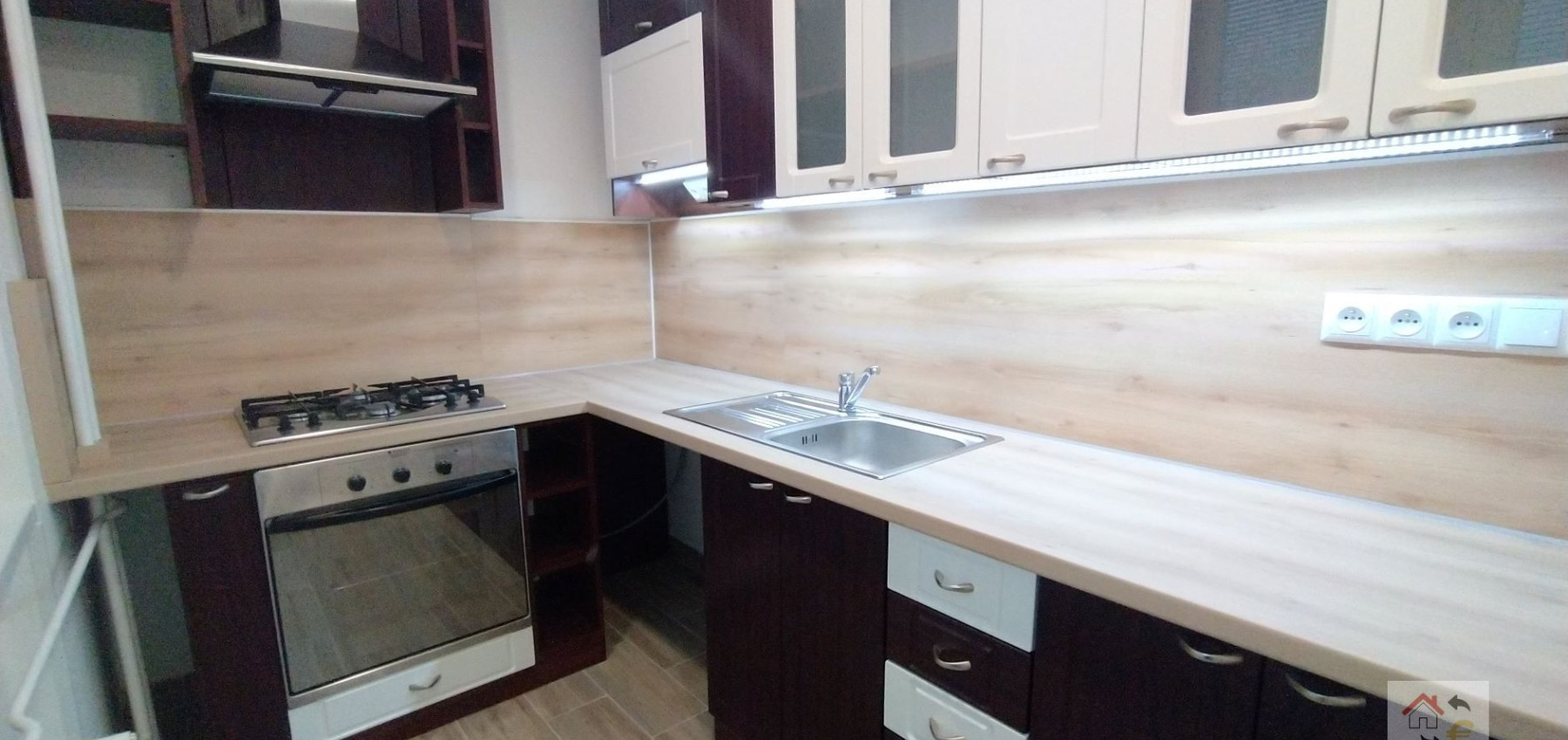 Prenajatý do 31.12.2025...2 izbový byt Levočská, Prešov, rekonštrukcia, čiastočne zariadený